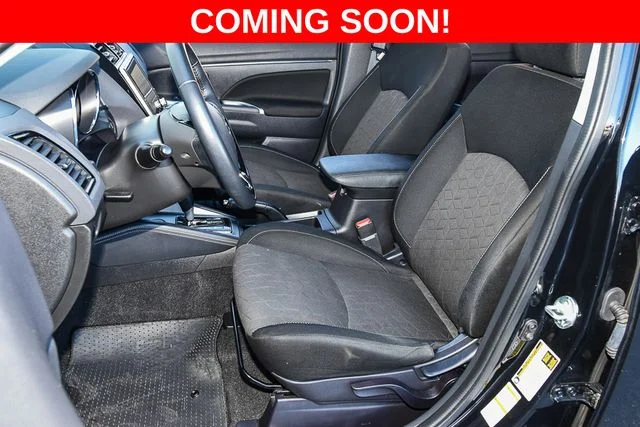 Used 2024 Gray Mitsubishi 4WD image 16