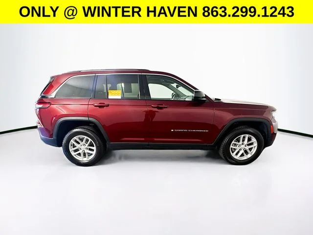 Used 2023 Red Jeep Laredo X image 8