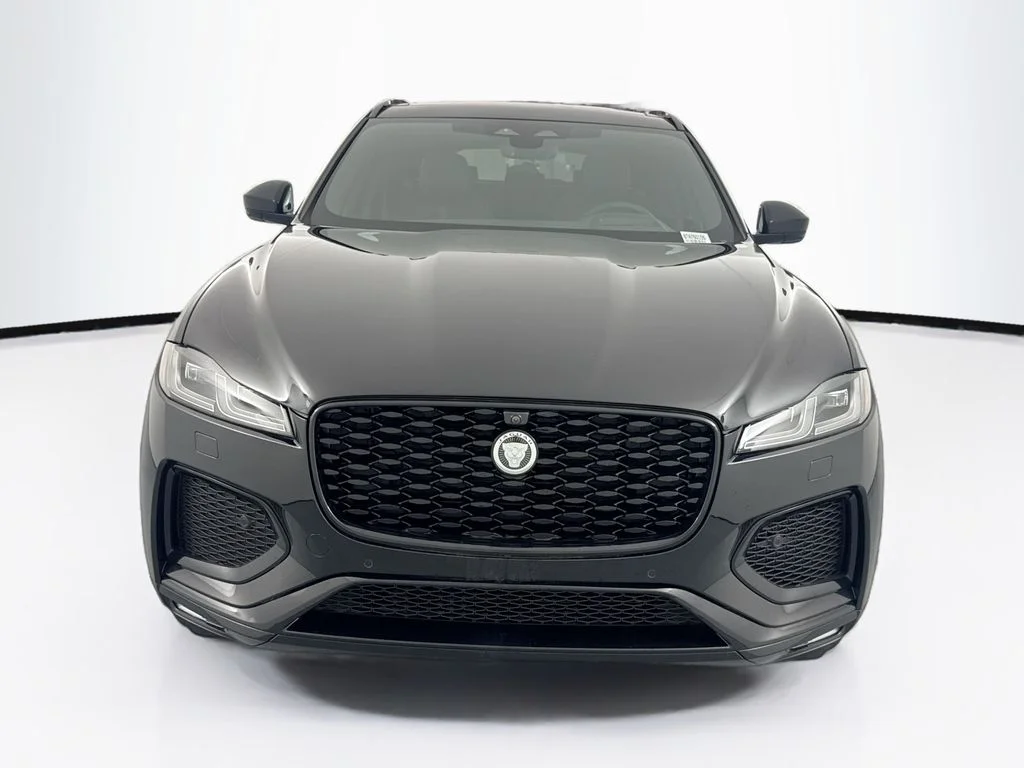 2026 Jaguar F-Pace R-Dynamic S - Photo 2