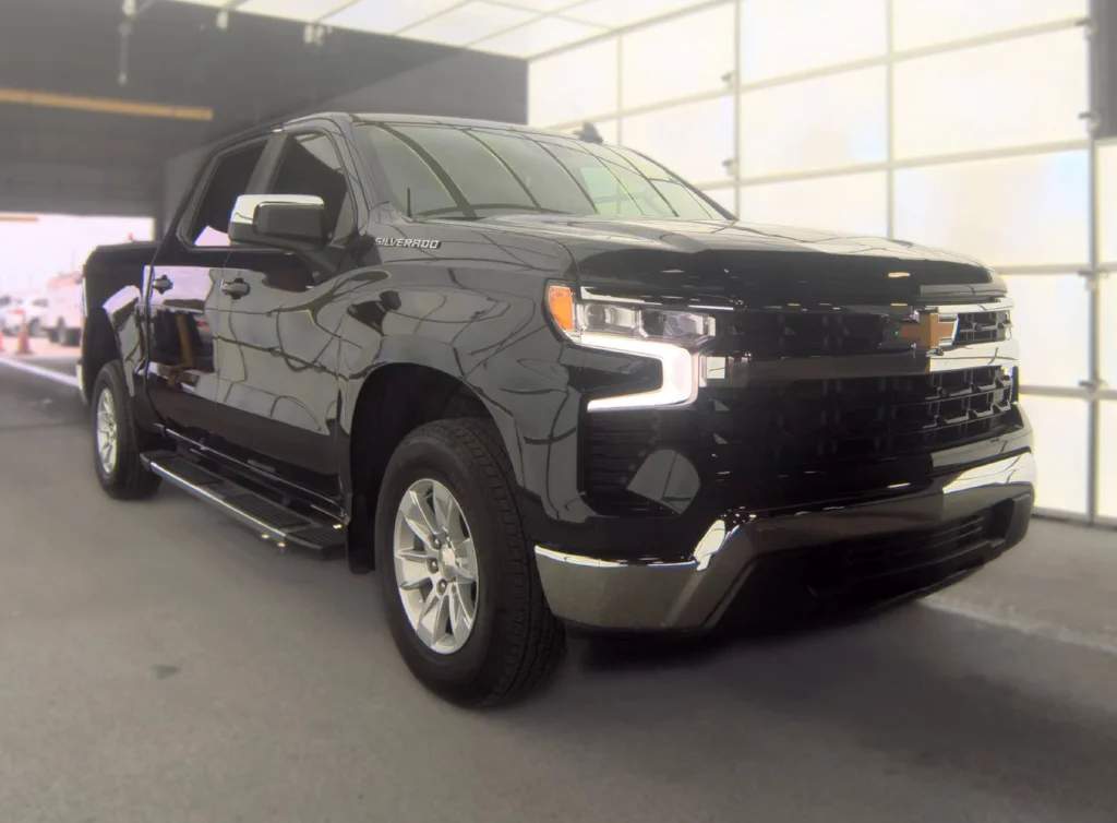 Used 2023 Gray Chevrolet LT image 1