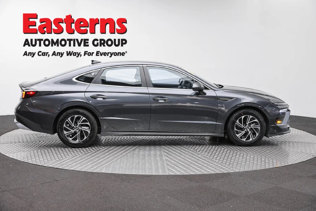 Used 2026 Gray Hyundai Blue image 4