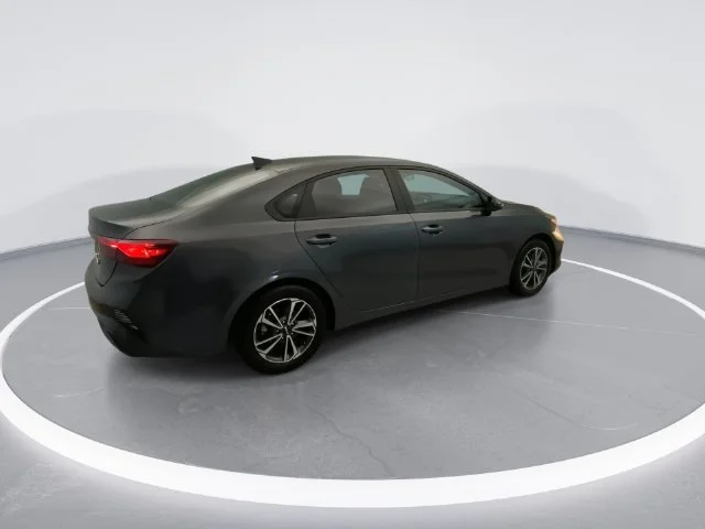 Used 2023 Gray Kia LXS image 7