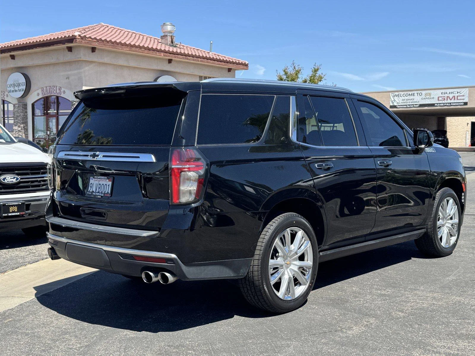 Used 2022 Black Chevrolet High Country image 6