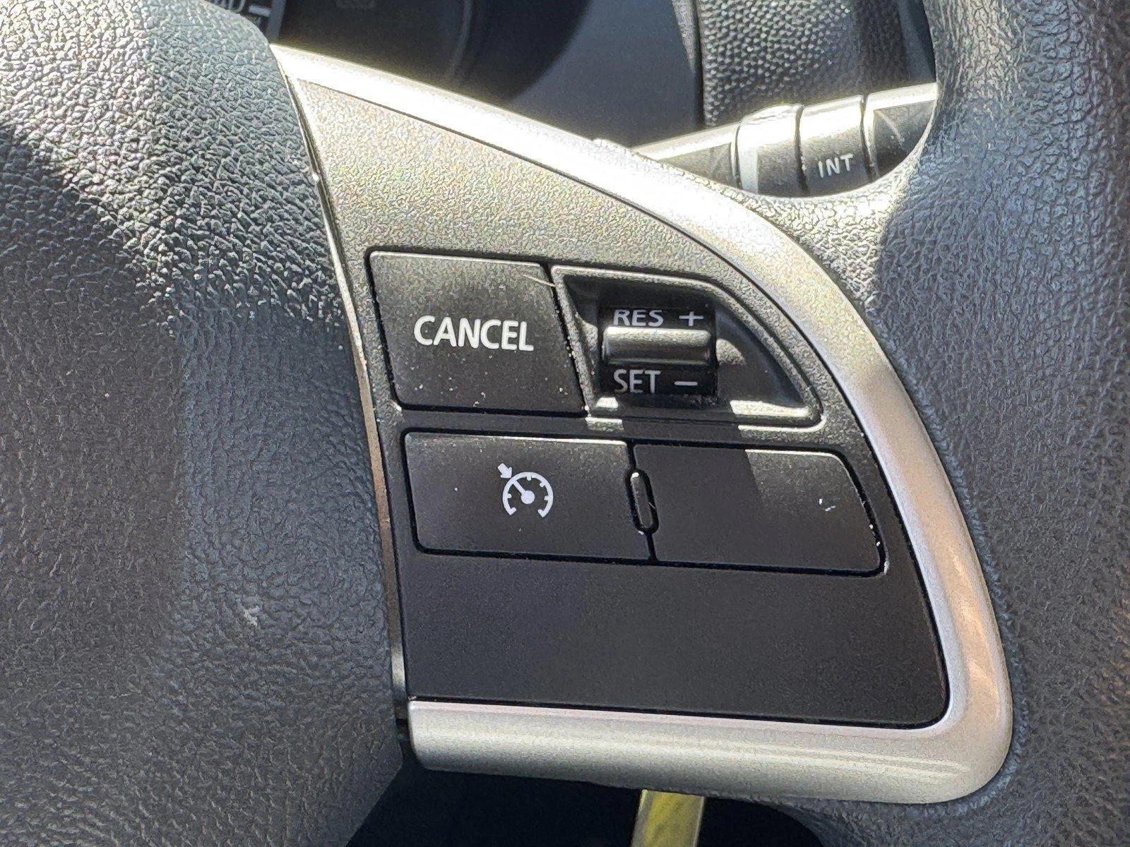 Used 2024  Mitsubishi ES image 22