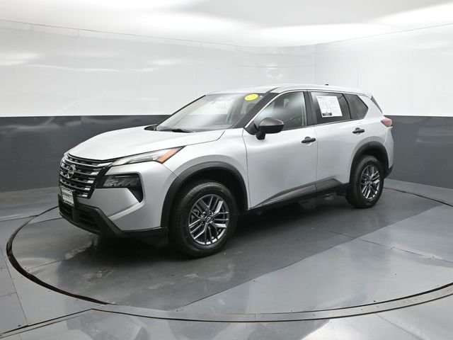 Used 2024 Silver Nissan S image 1