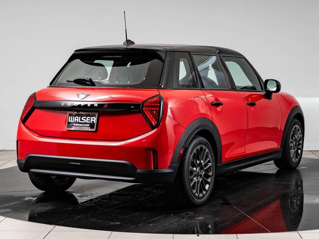 Used 2026 Chili Red Ii MINI Signature image 10