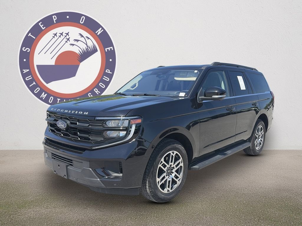 Used 2025 Black Ford Active image 2