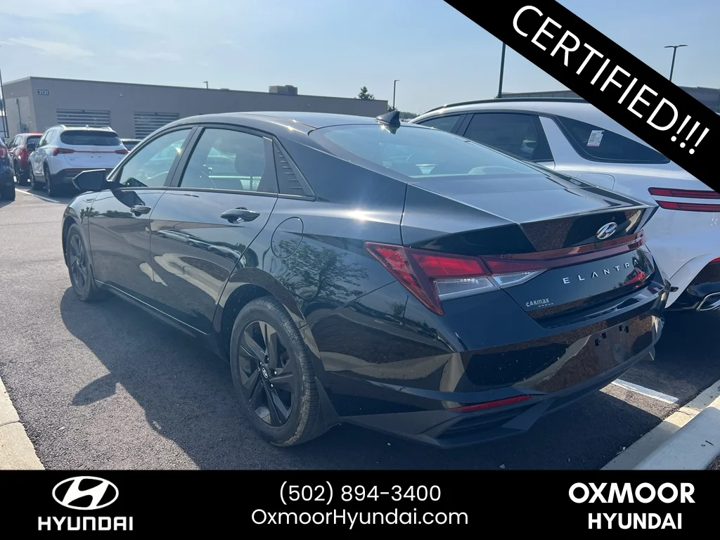 Used 2022 Phantom Black Hyundai SEL image 12