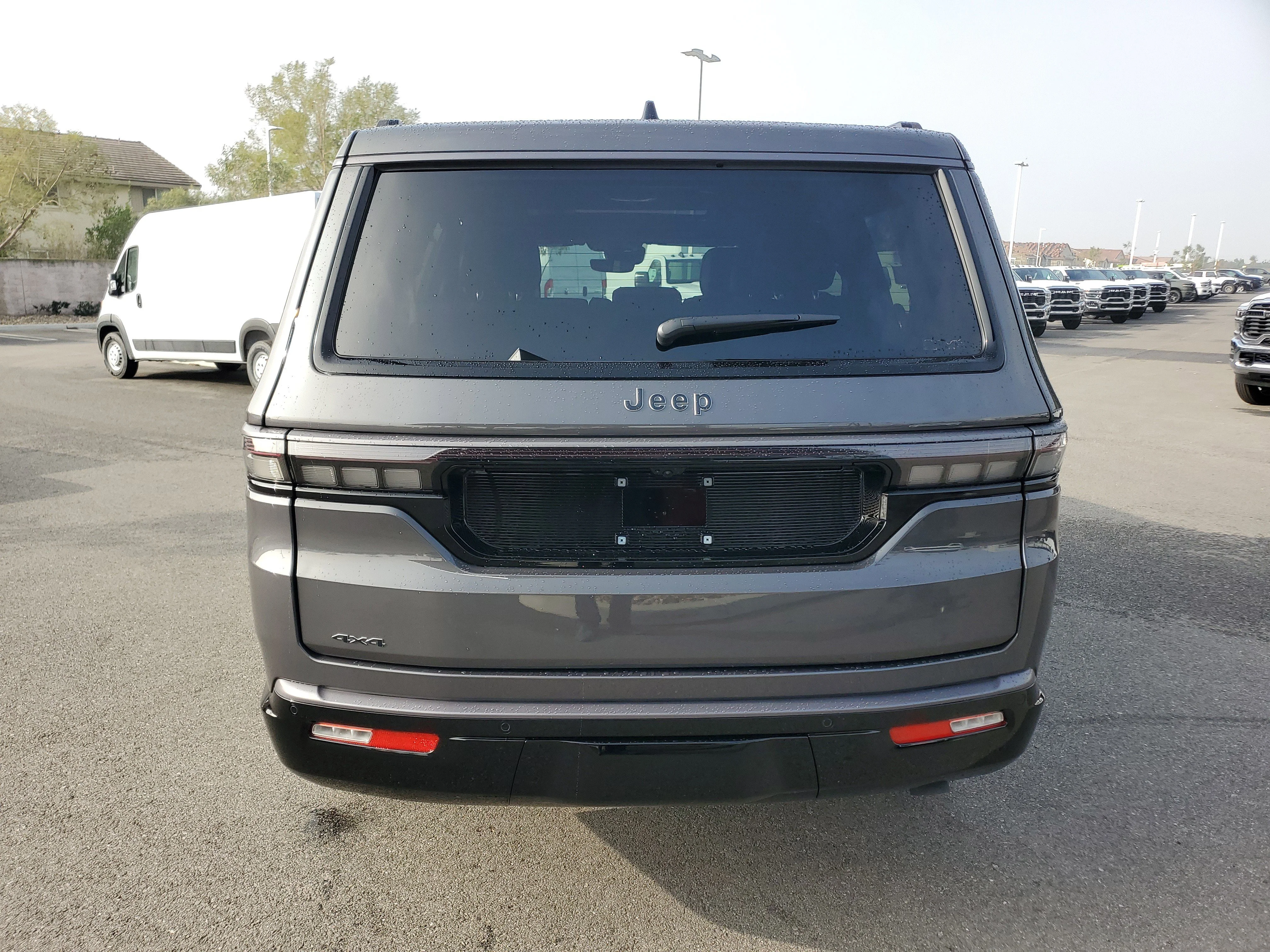 New 2026 Baltic Gray Metallic Clearcoat Jeep Summit Obsidian image 4