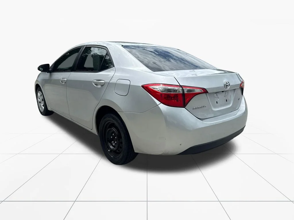 Used 2016 Classic Silver Metallic Toyota LE image 6