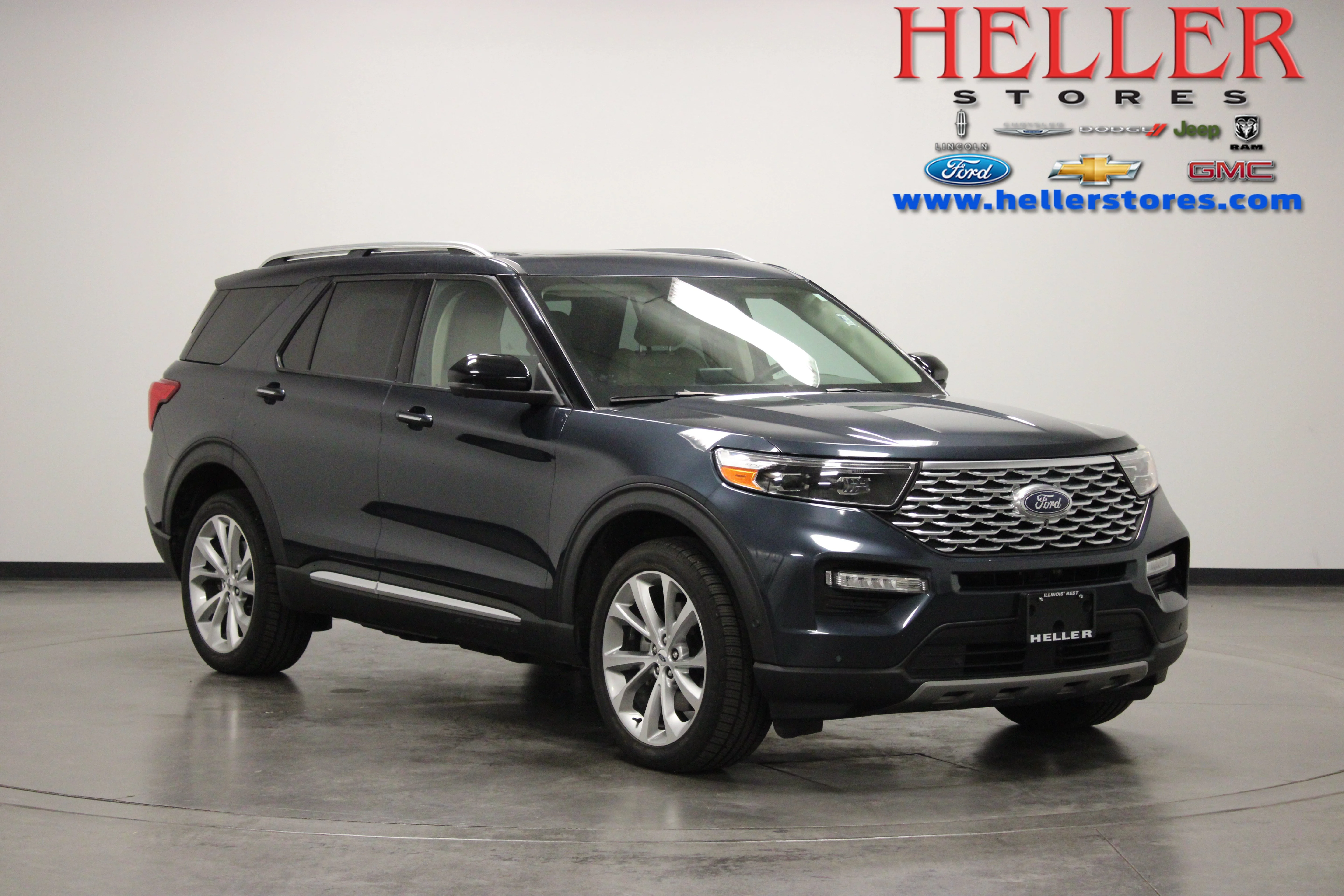Used 2022 Stone Blue Metallic Ford Platinum image 1