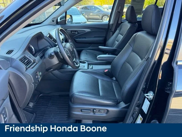 Used 2023 Black Honda RTL image 15