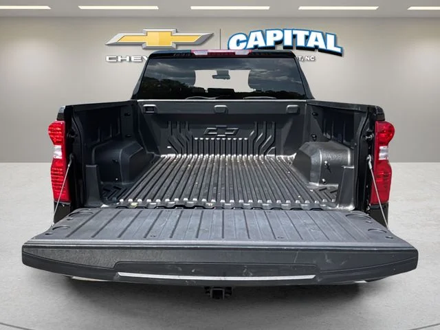 Used 2025 Black Chevrolet LT image 31