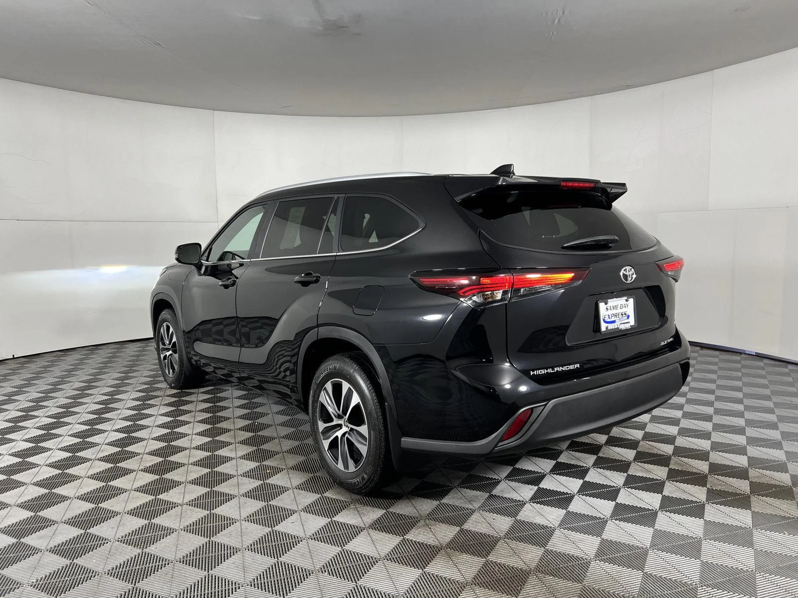 Used 2024 Midnight Black Metallic Toyota XLE image 6