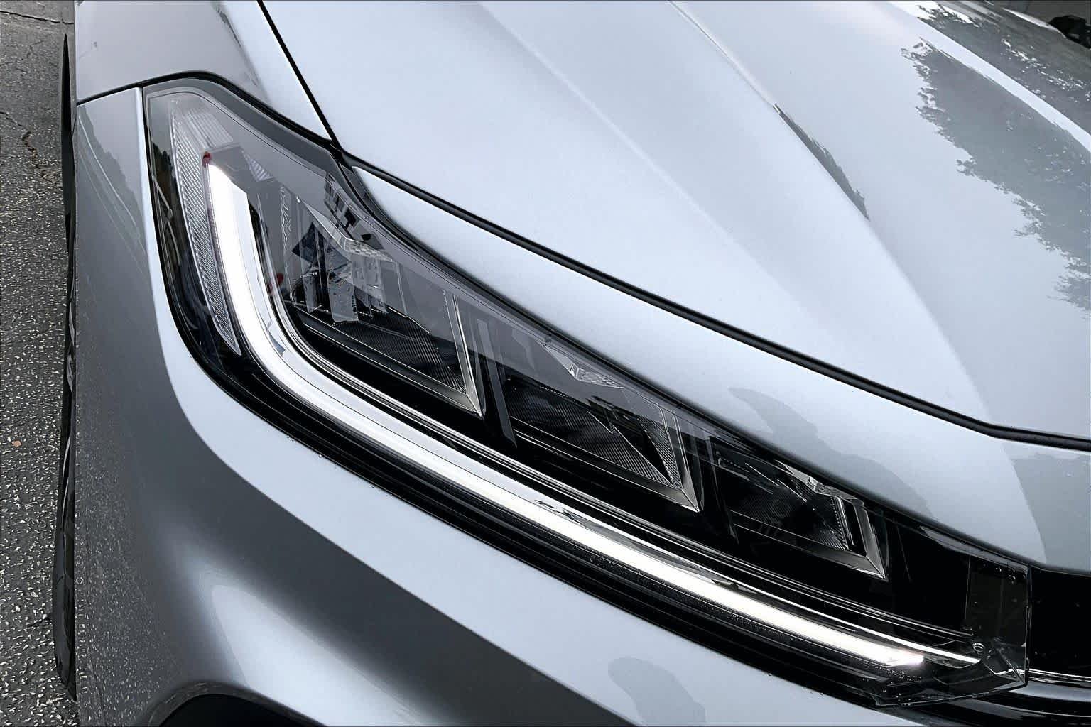 New 2026 Pyrite Silver Metallic Volkswagen 1.5T Sport image 13