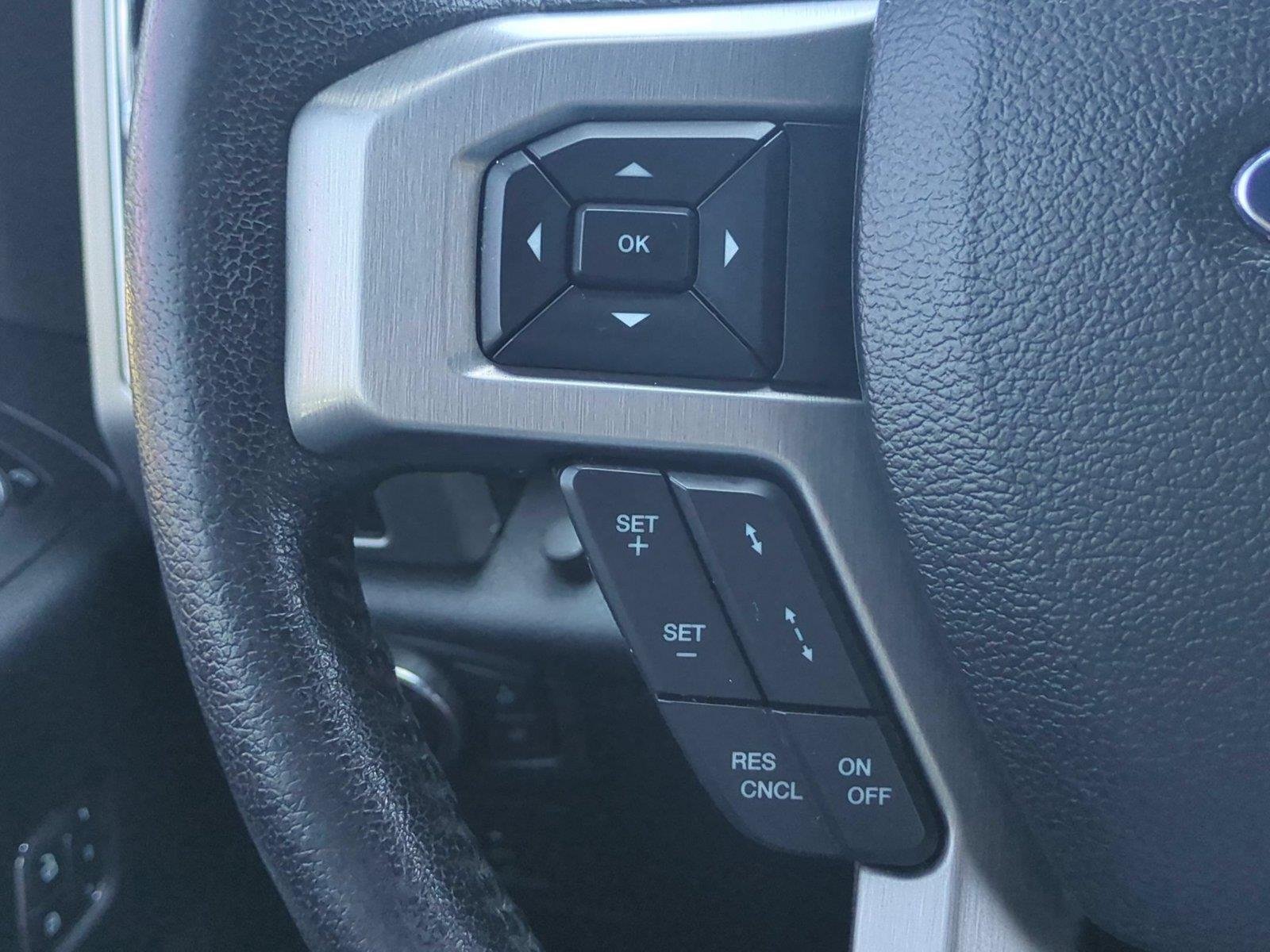 Used 2016 White Platinum Metallic Tri-Coat Ford Platinum image 20