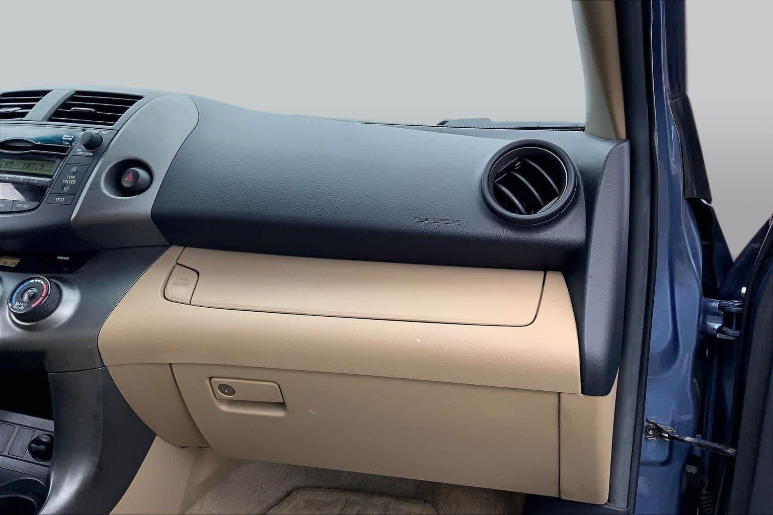 Used 2010 Pacific Blue Metallic Toyota  image 17