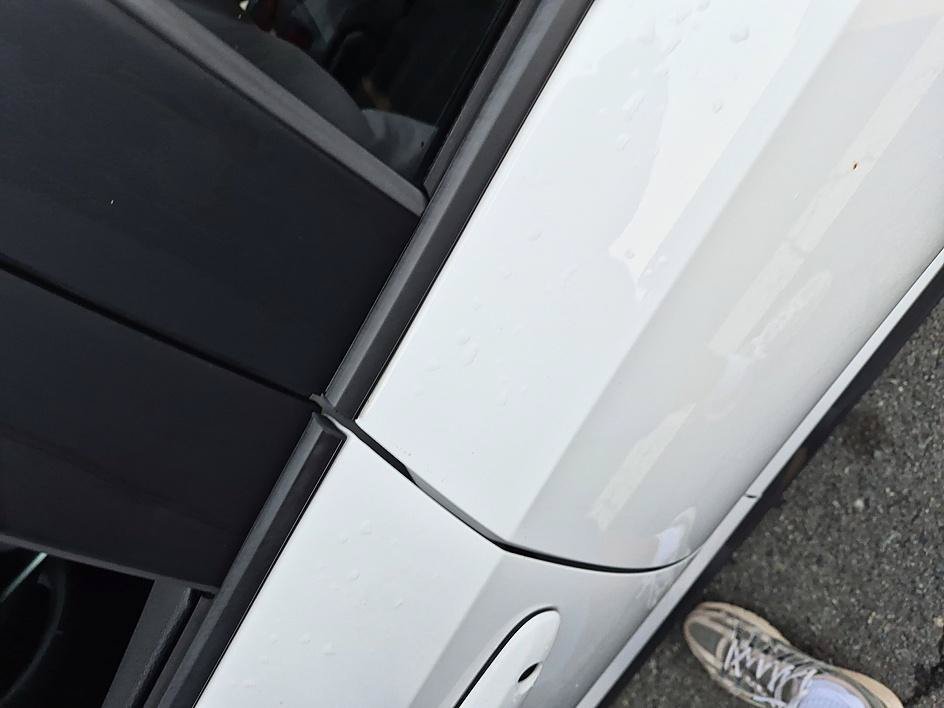 Used 2021 BLIZZARD PEARL Toyota XSE image 31