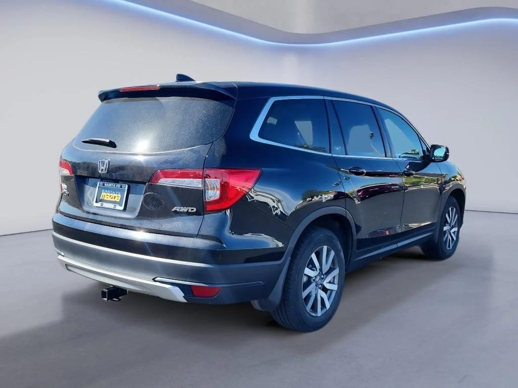 Used 2019 Crystal Black Pearl Honda EX-L image 6