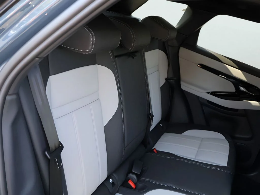 New 2026 Tribeca Blue Metallic Land Rover Hoxton Edition image 12