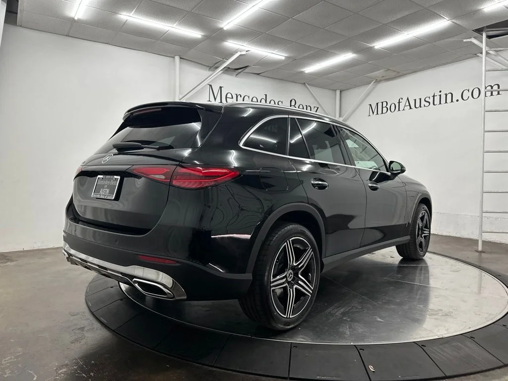 New 2026 Black Mercedes-Benz GLC 300 image 7