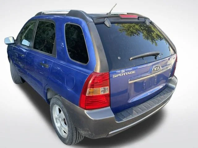 Used 2008 Blue Kia LX image 4