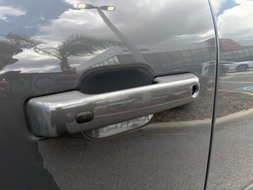 Used 2021 Gray Ford XLT image 19