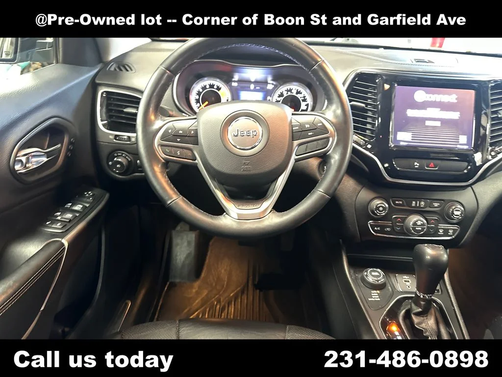 Used 2019 Green Jeep Limited image 17