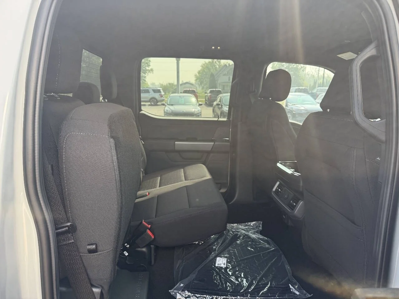 New 2026 Avalanche Gray Ford XLT 4x4 4dr SuperCrew 5.5 ft. SB image 9