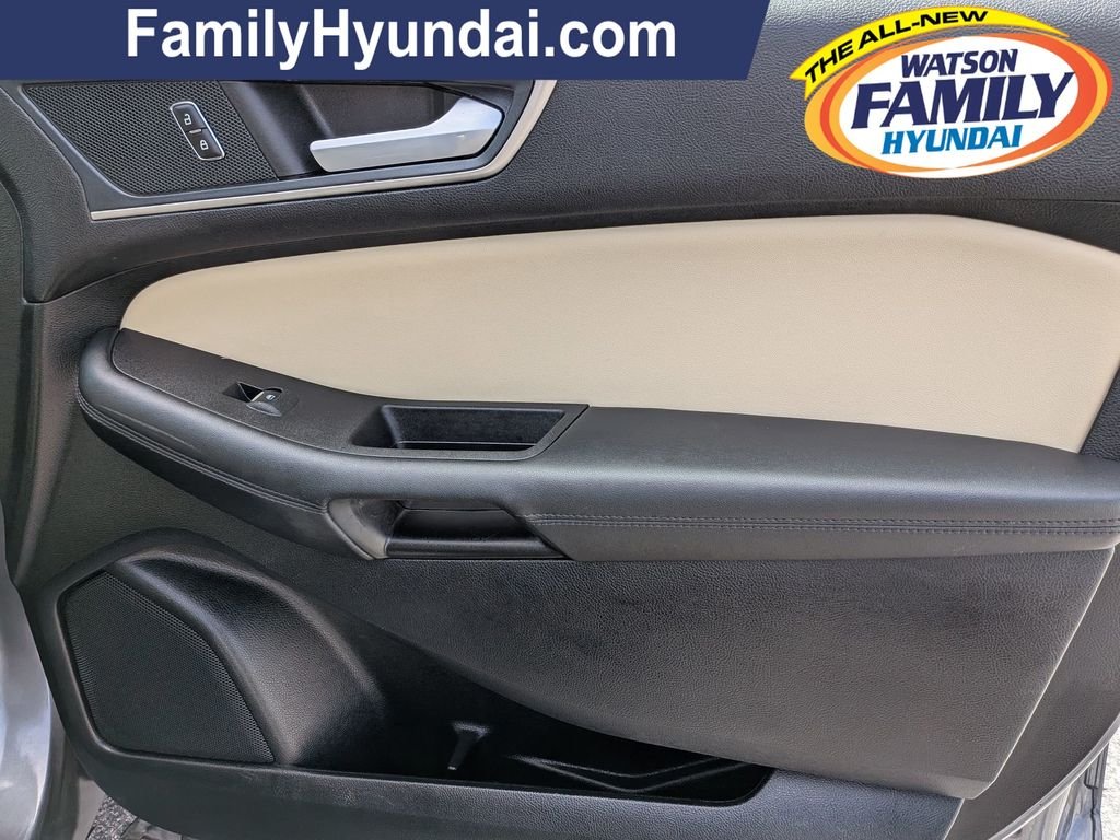 Used 2024 Gray Ford SEL image 27