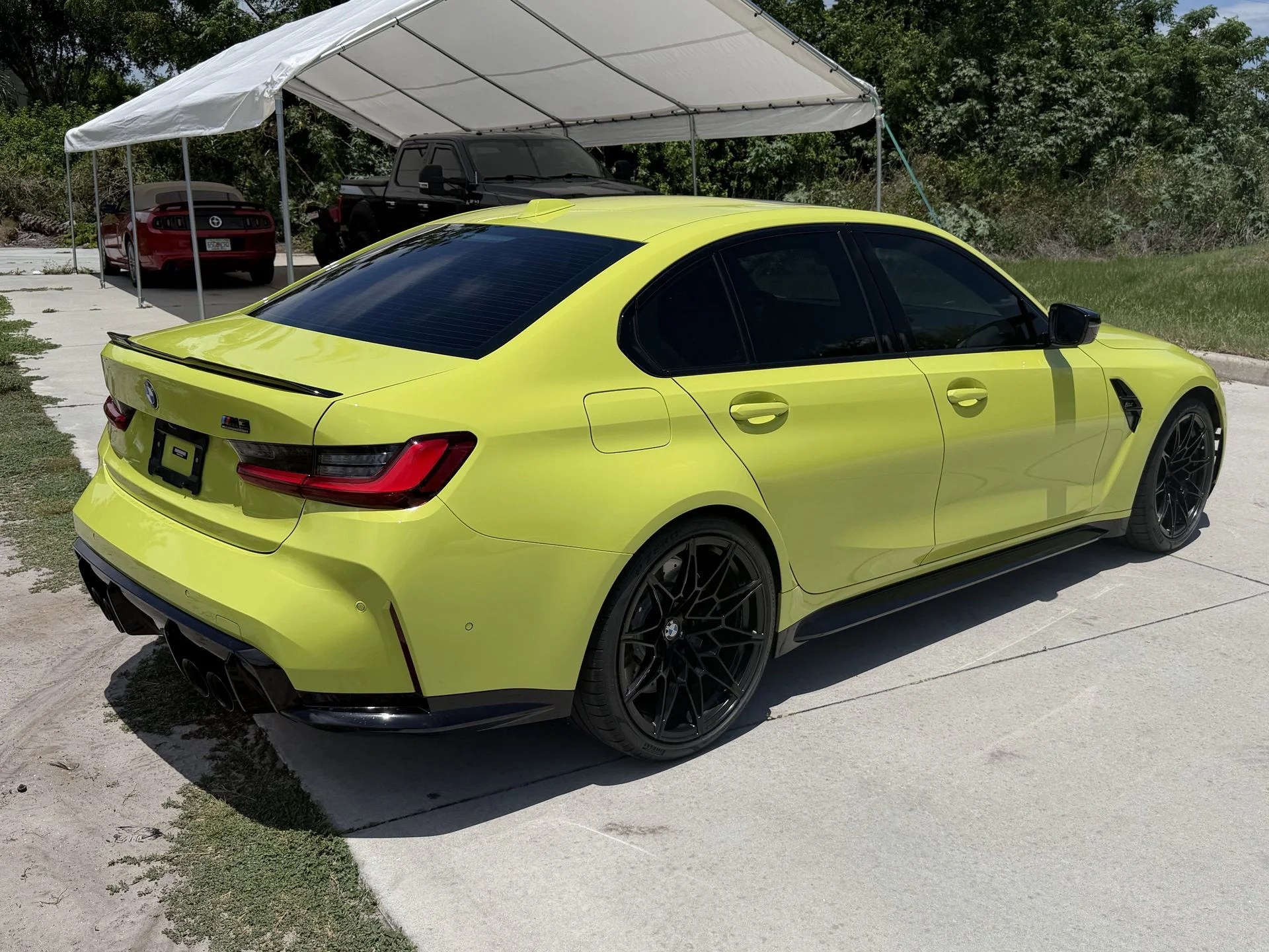 Used 2023 Sao Paulo Yellow BMW Competition image 4