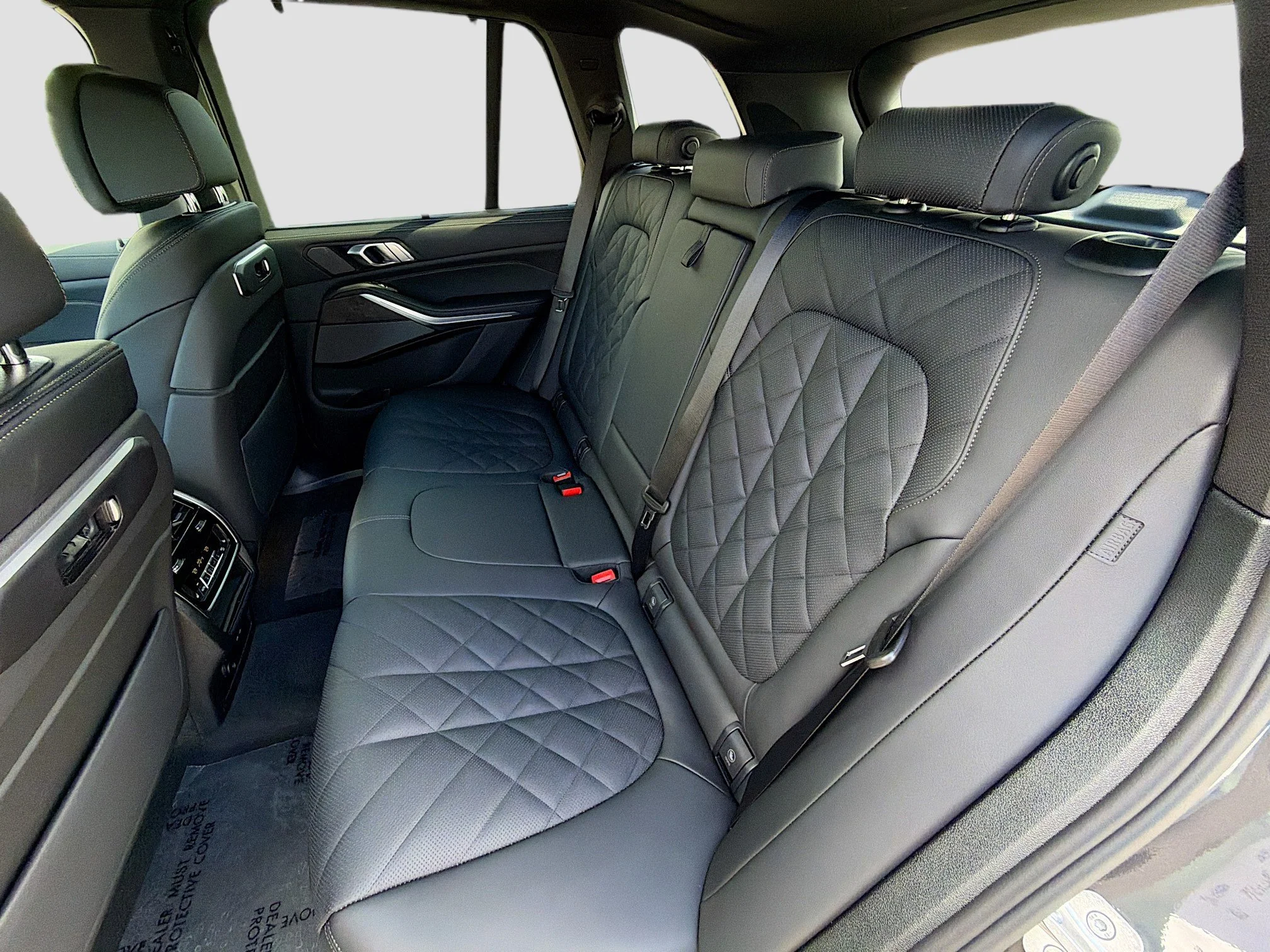 New 2026 Dravit Grey Metallic BMW xDrive40i image 21