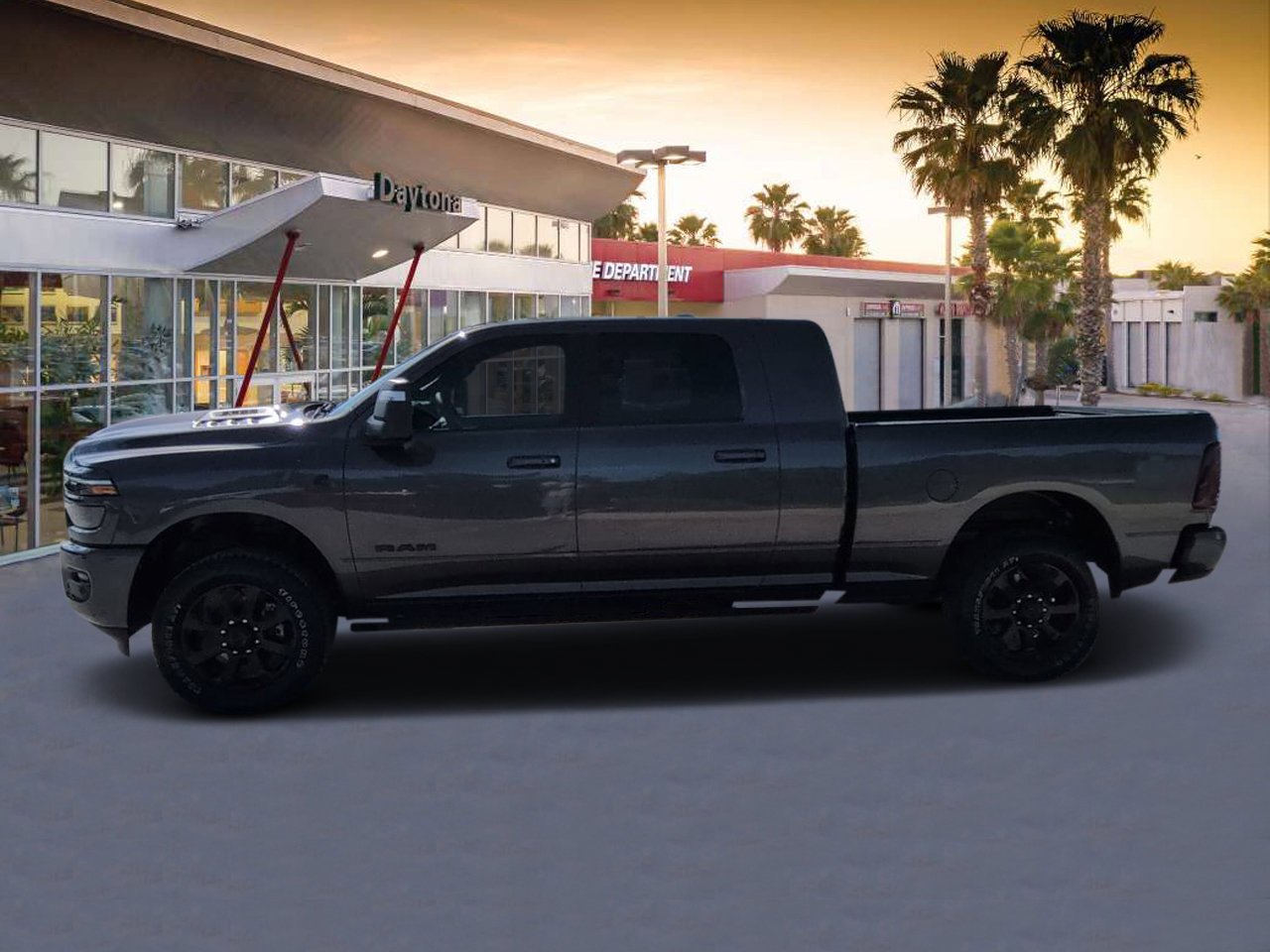 Certified Used 2025 Crystal Metallic Ram Laramie image 6