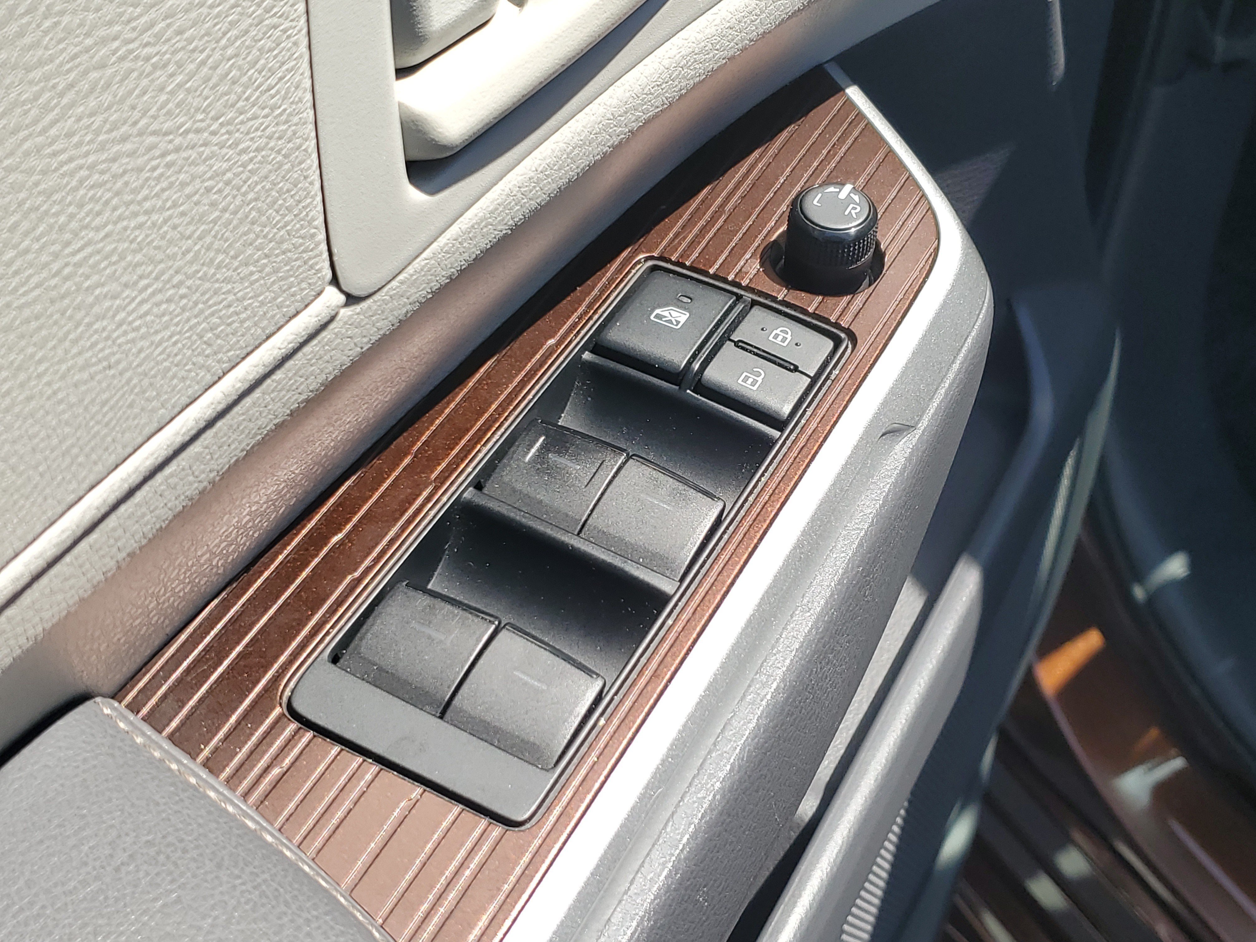 Used 2021 Sunset Bronze Toyota LE image 24