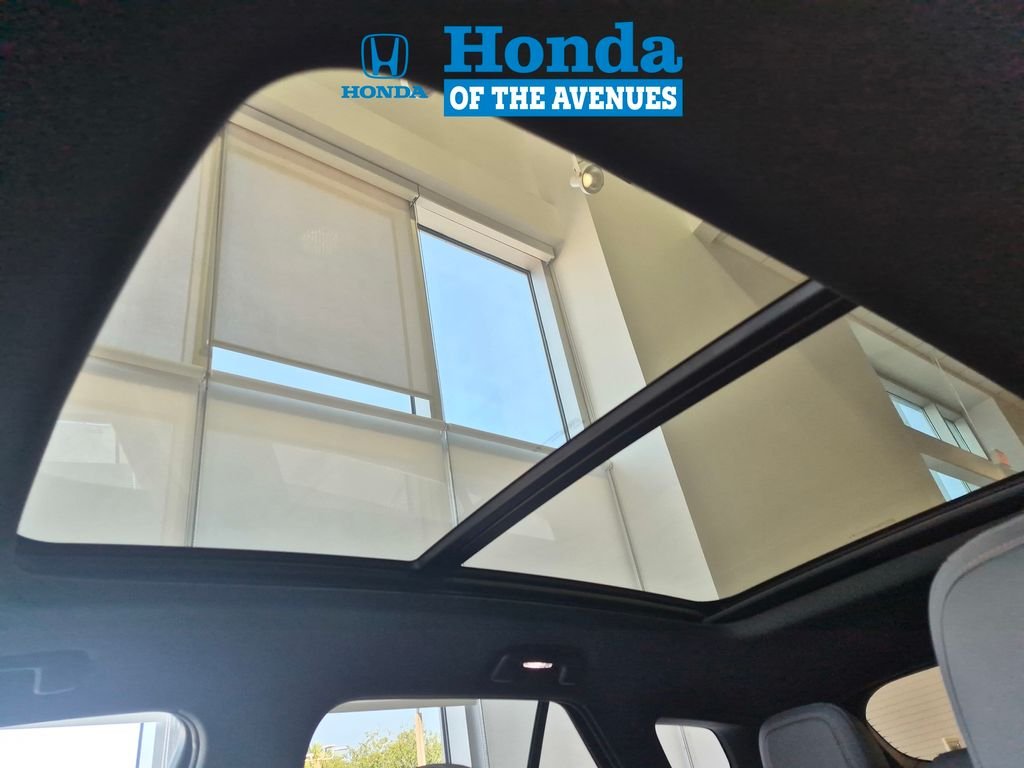 New 2026 North Shore Pearl Honda Touring image 6