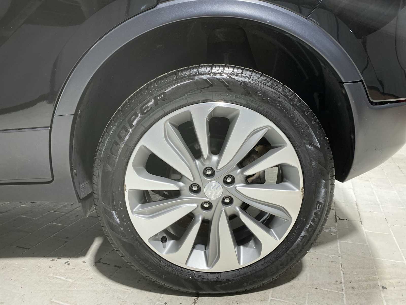 Used 2019 Ebony Twilight Metallic Buick Preferred image 8