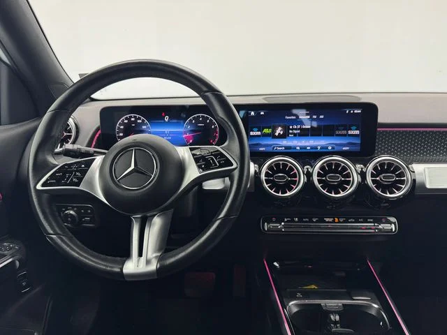Certified Used 2024 Polar White Mercedes-Benz GLB 250 image 3