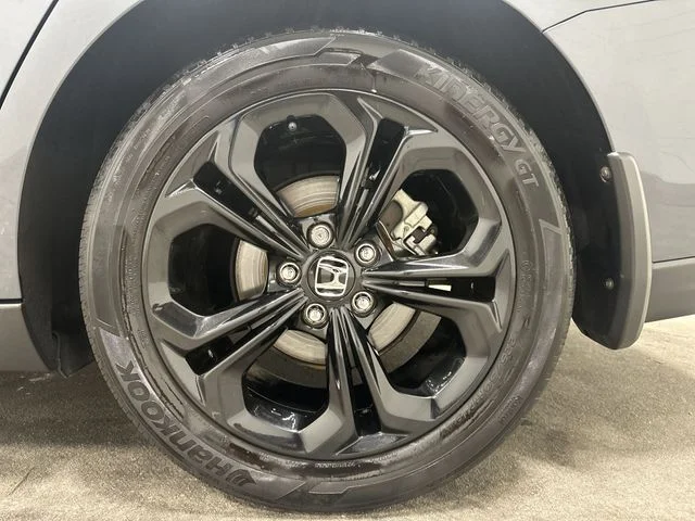 Certified Used 2025 Meteorite Gray Metallic Honda SE image 12