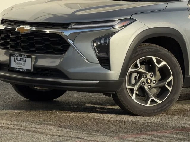 2026 Chevrolet Trax LT - Photo 8