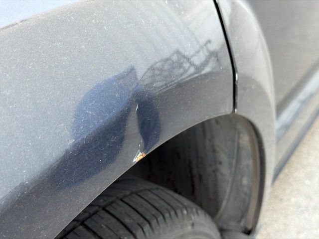 Used 2017 Gray Dodge SE image 6