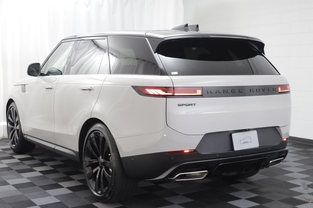 New 2026 Borasco Grey LAND ROVER SE image 16
