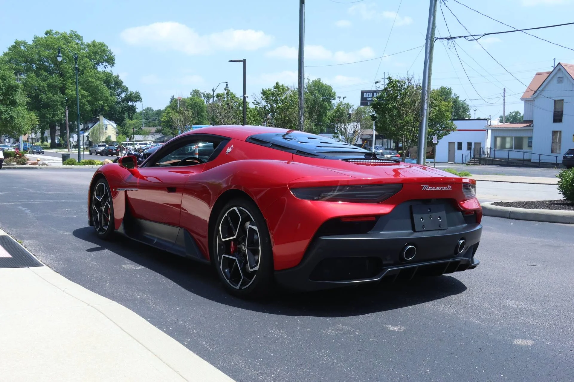 Used 2022  Maserati Base image 5