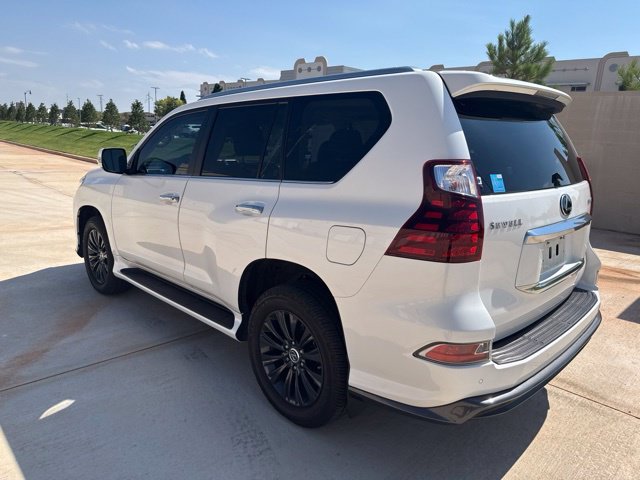 Used 2021 White Lexus 460 image 7