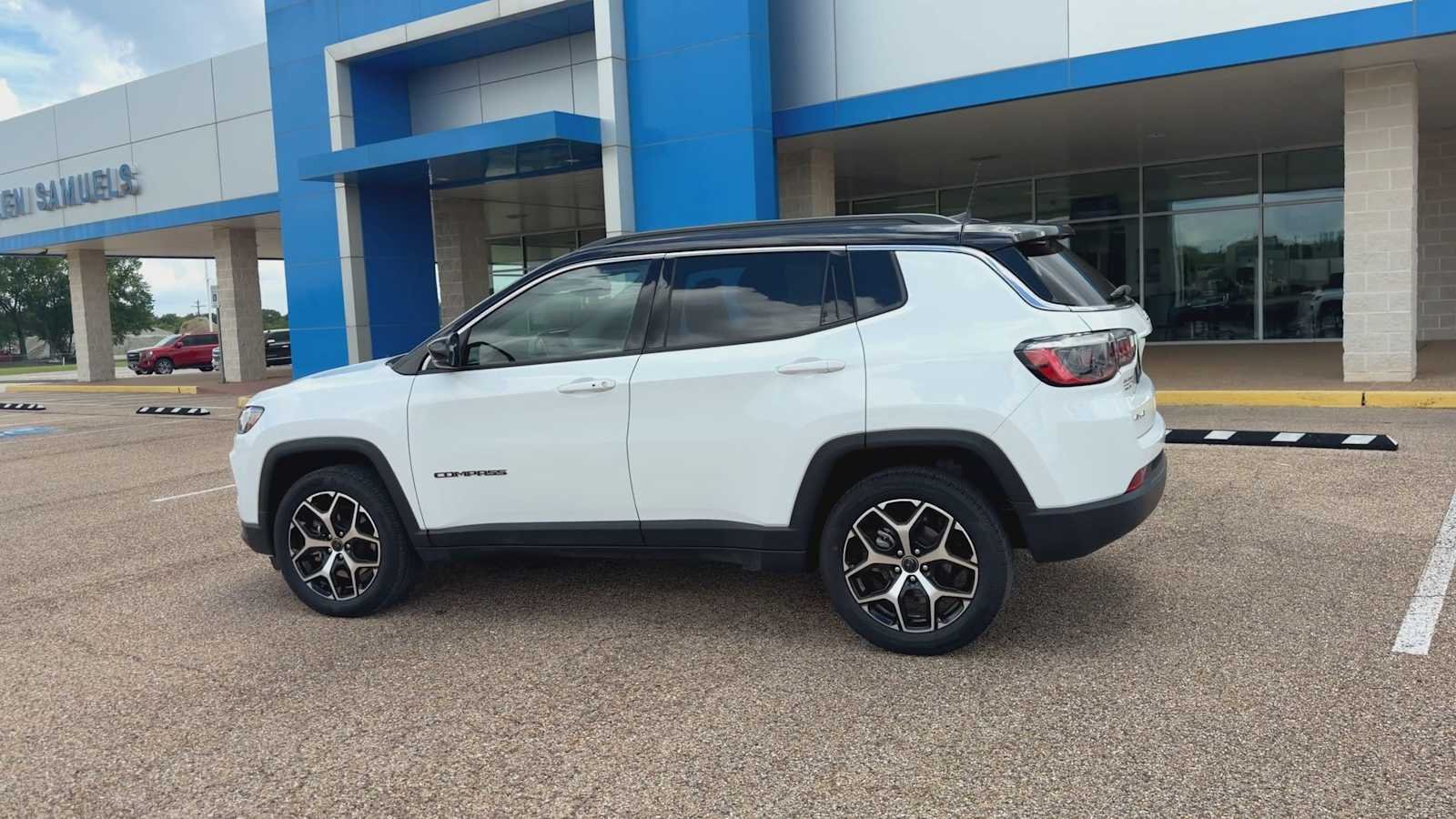 Used 2025 Bright White Clearcoat Jeep Limited image 6