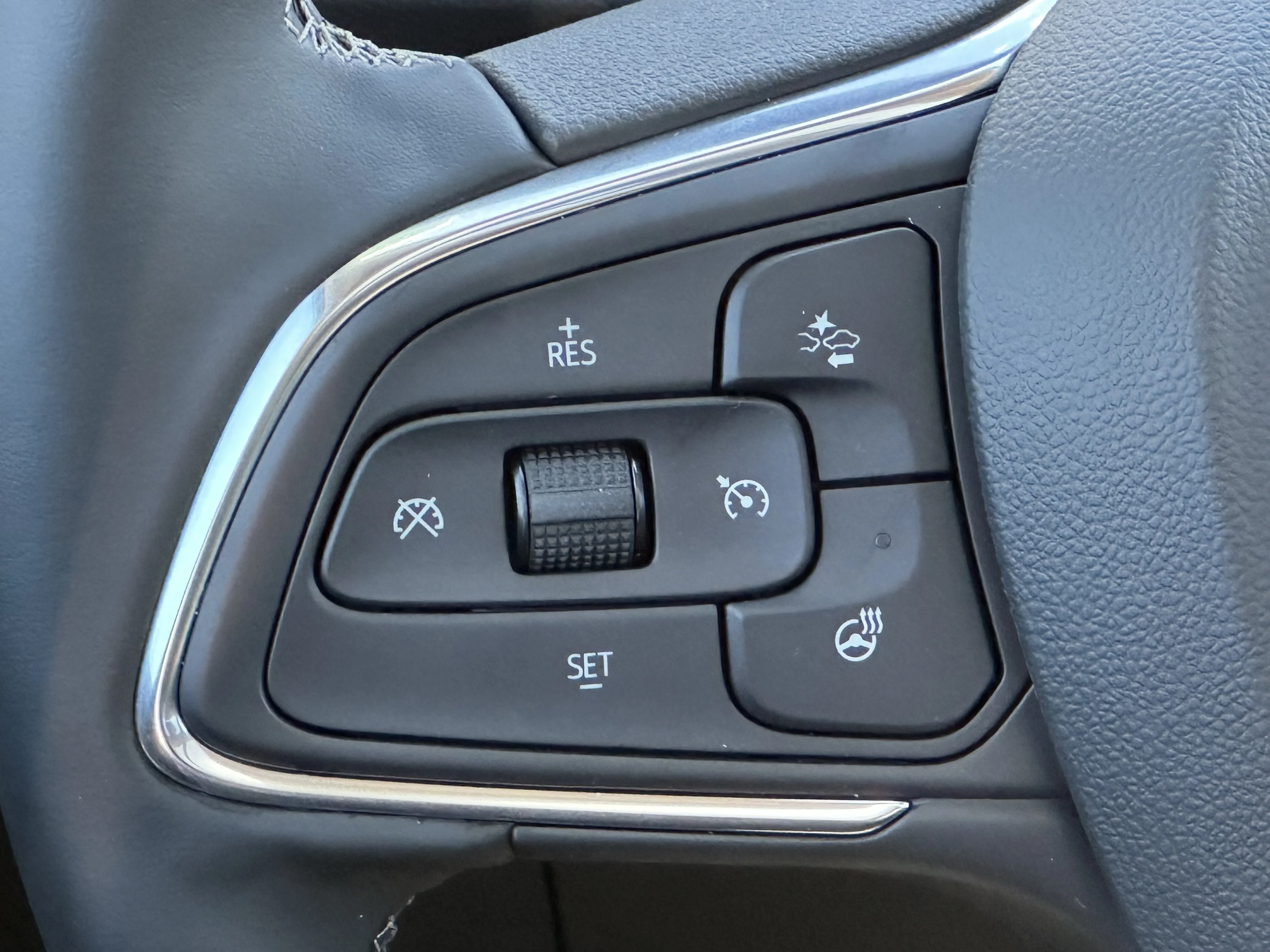 New 2026 Ebony Twilight Metallic Buick Avenir image 12