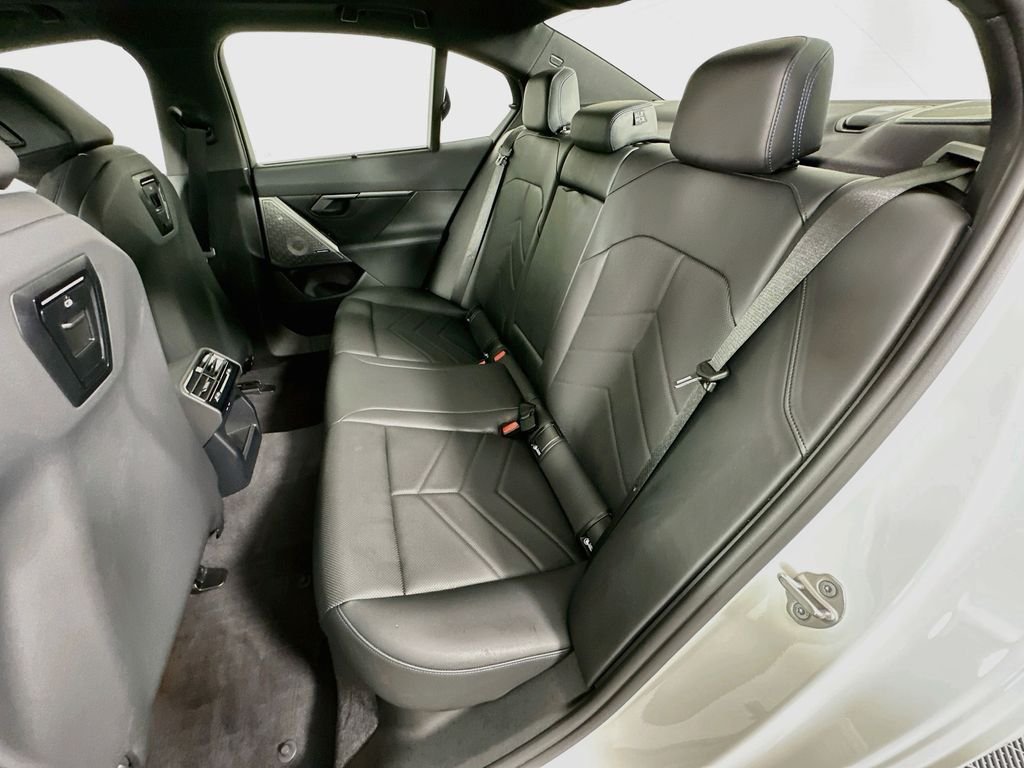 2026 BMW 5 Series 550e - Photo 24