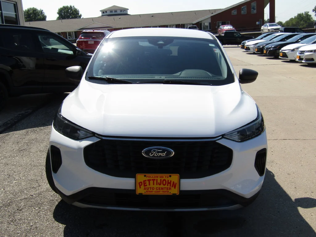 Used 2025 White Ford Active image 13