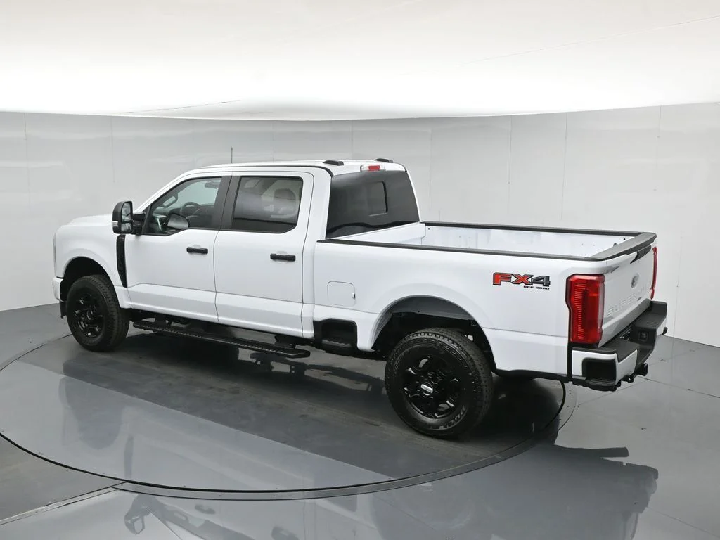 New 2026 Oxford White Ford XL image 39