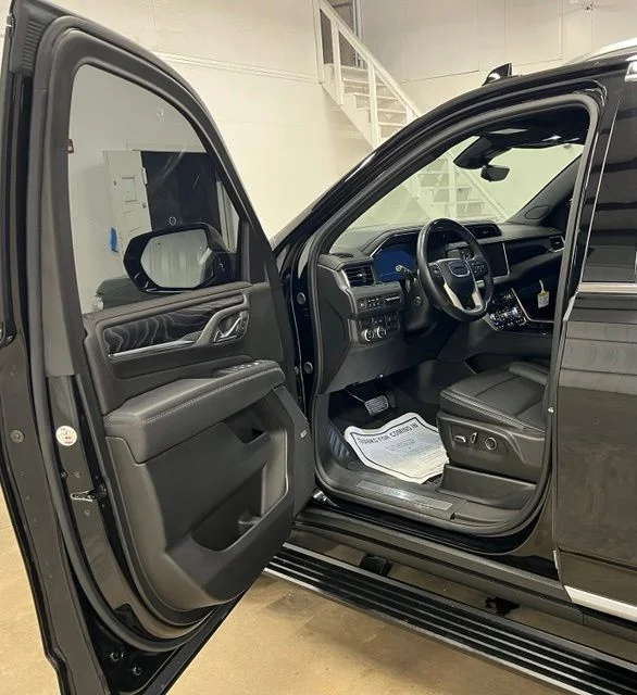 Used 2024 Black GMC Denali image 22