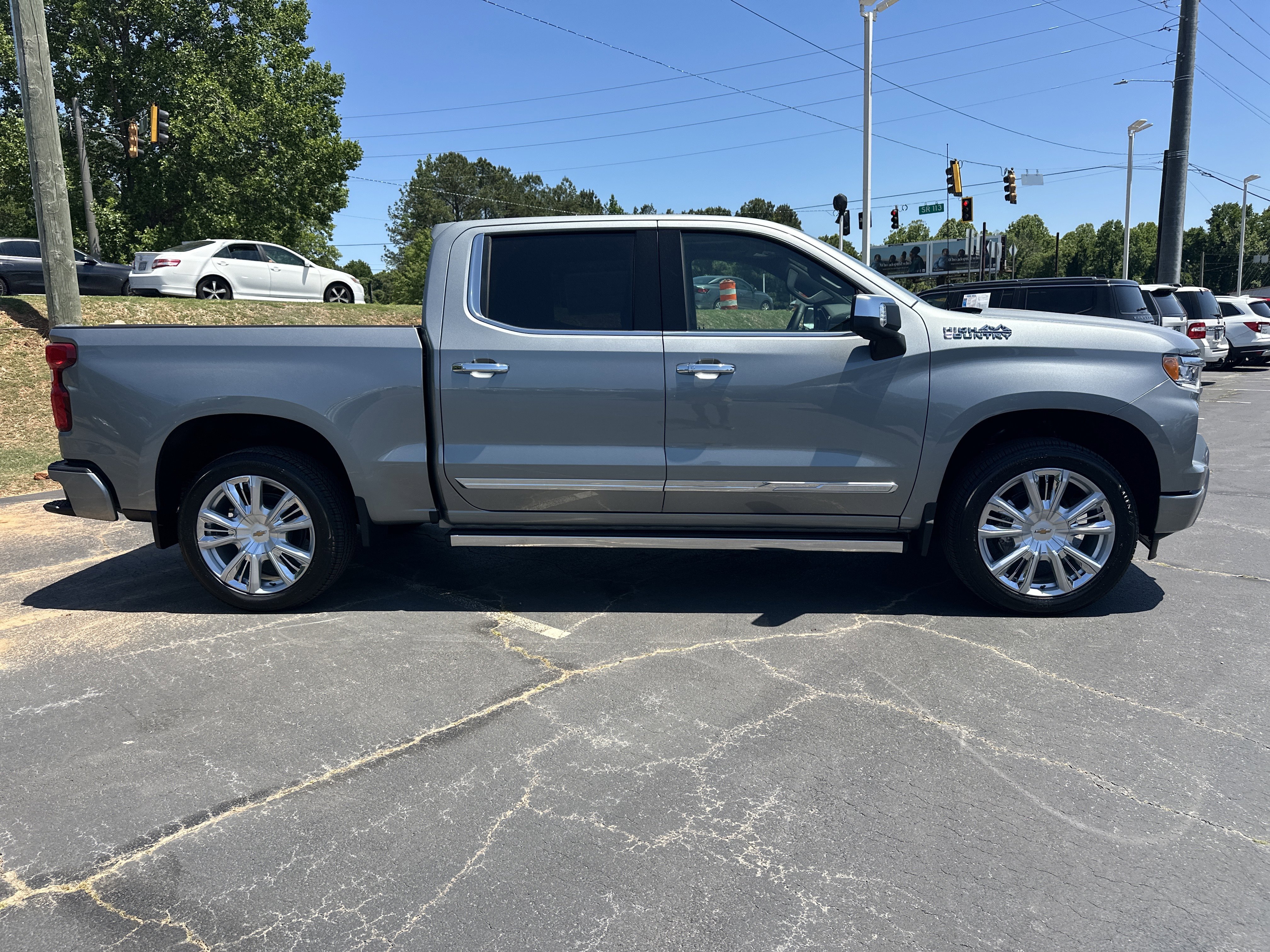 2026 Chevrolet Silverado 1500 High Country - Photo 9